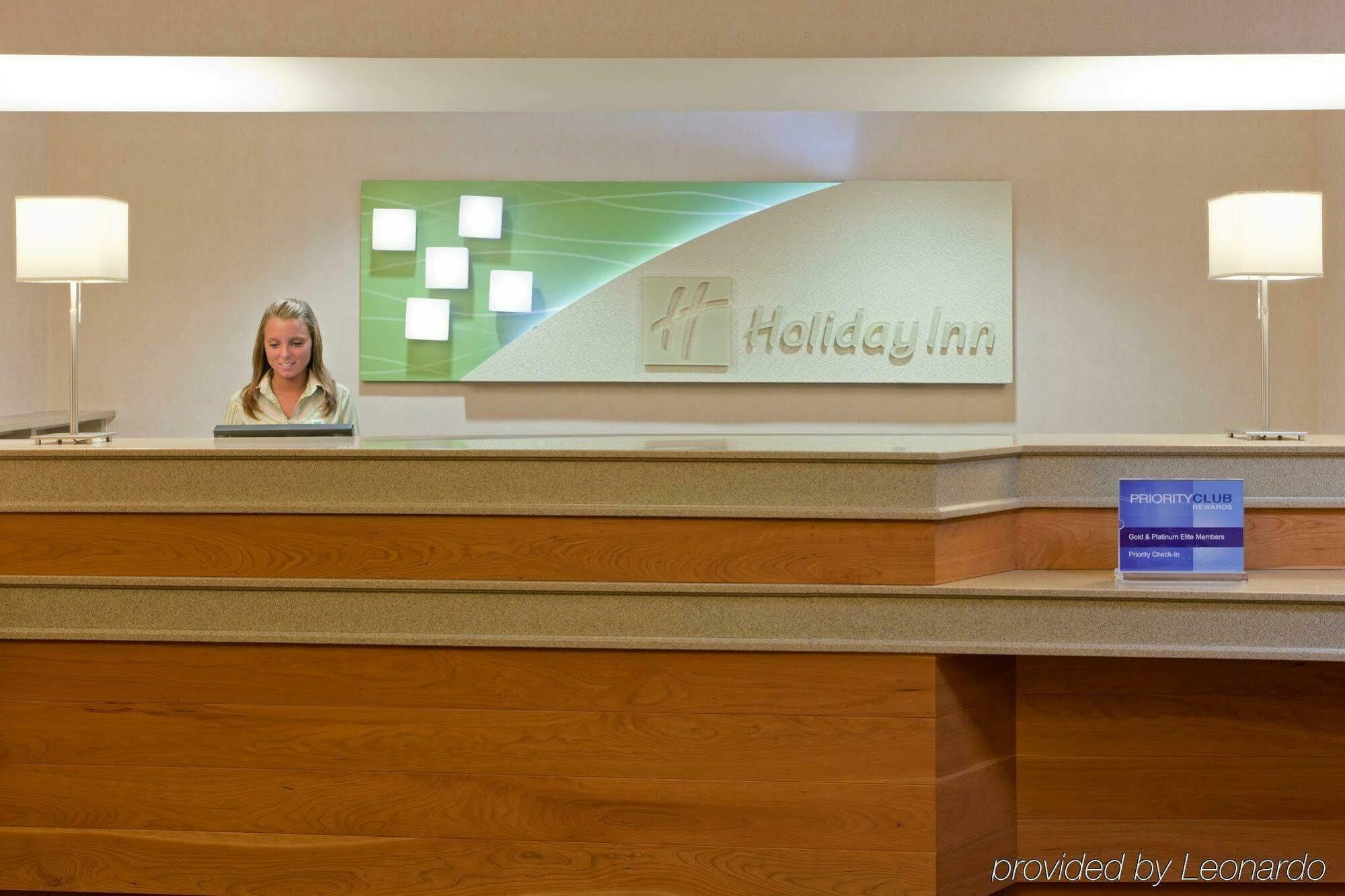 Holiday Inn Johnstown-Gloversville Интерьер фото